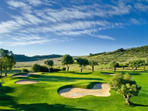 Azata Golf fairway and bunkers